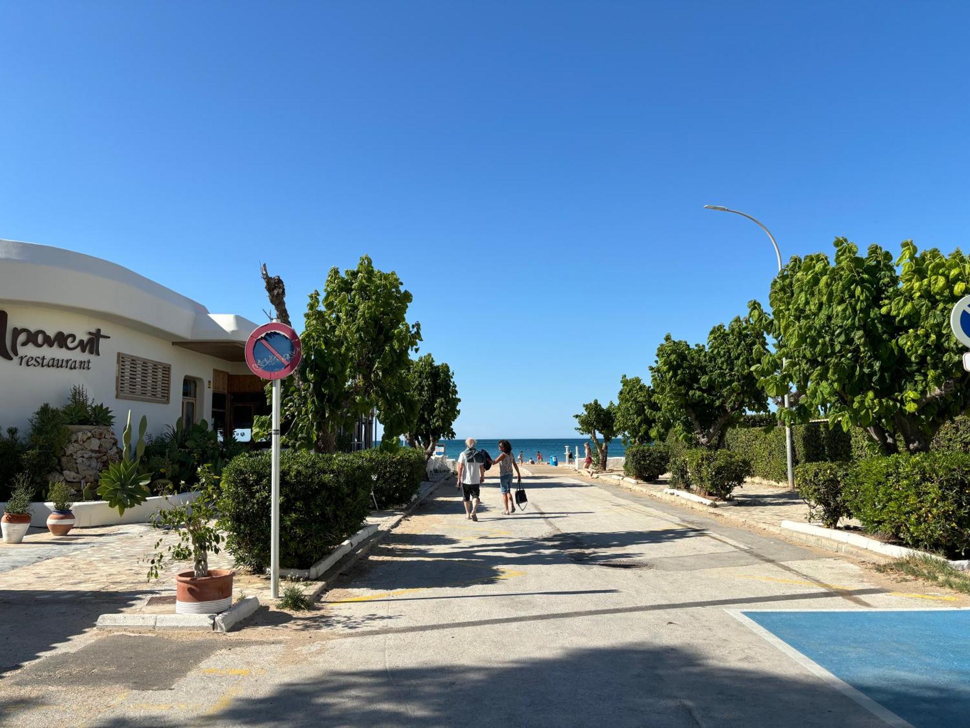 Stylish By A Sandy Beach Dénia